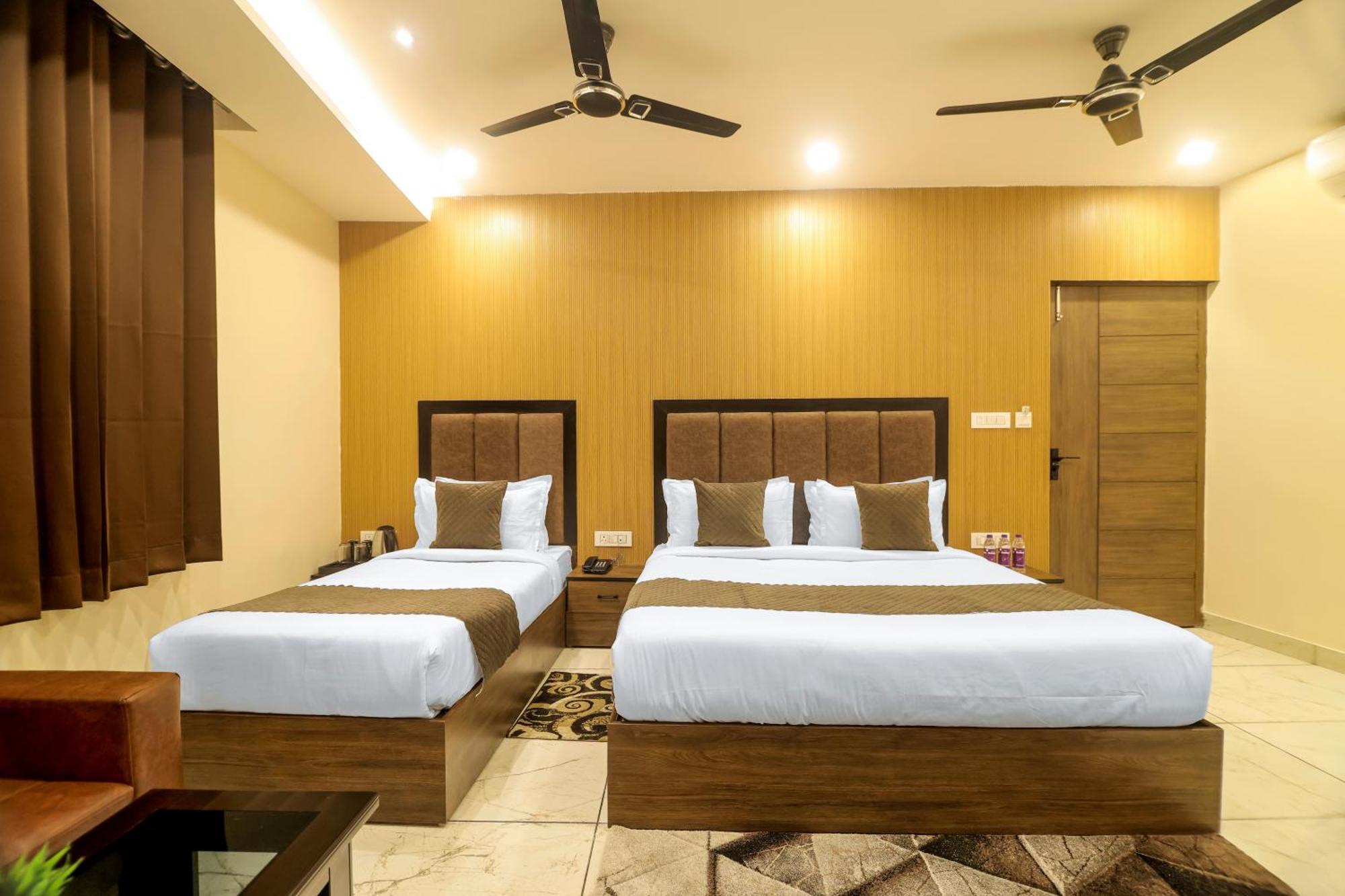 Hotel Hari Dhara, 100 Meters From Har-Ki-Pauri Haridwār Екстериор снимка