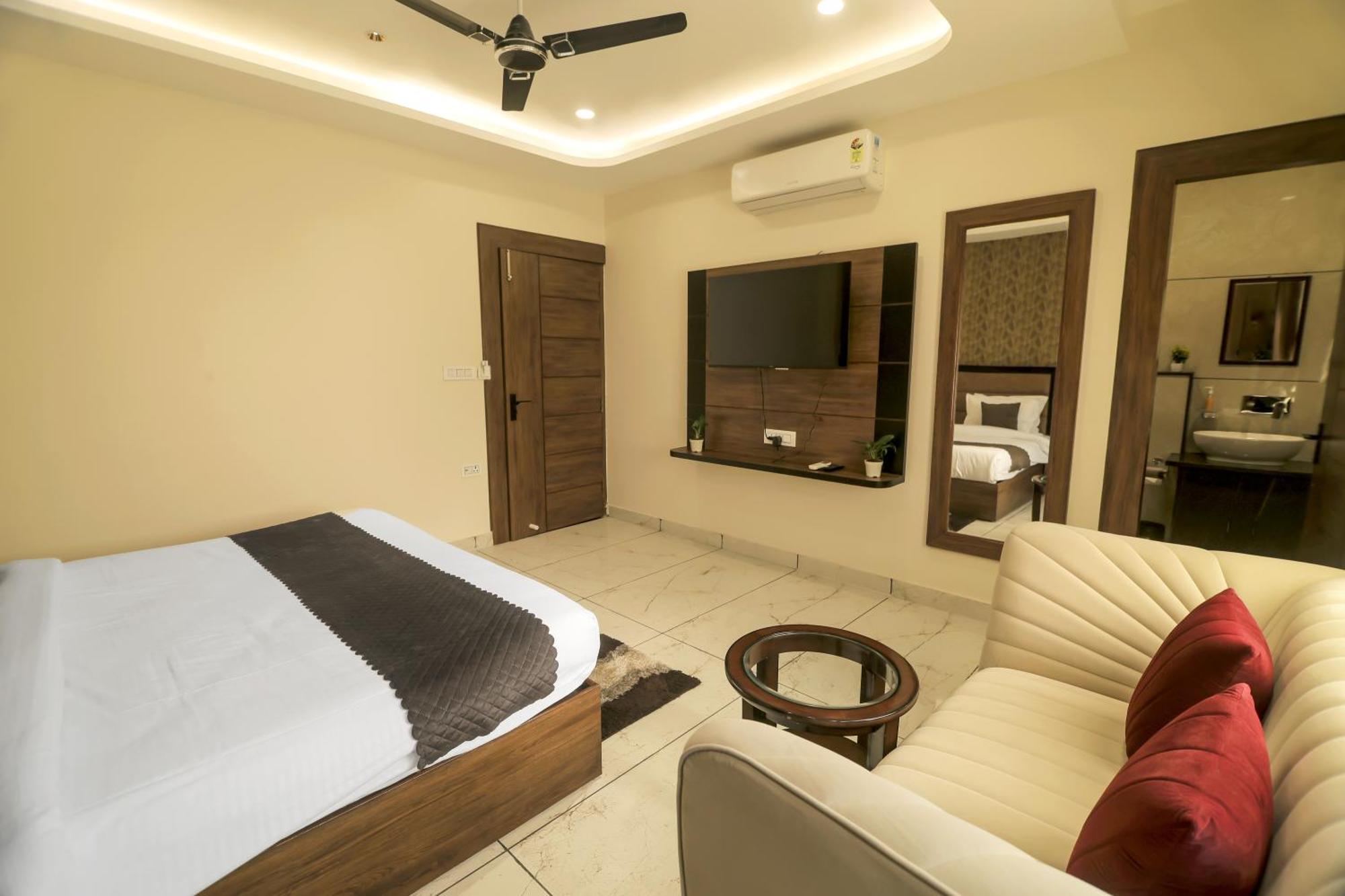 Hotel Hari Dhara, 100 Meters From Har-Ki-Pauri Haridwār Екстериор снимка
